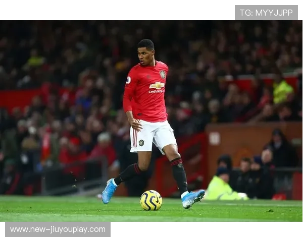 曼联的痛：拉什福德重回巅峰，神级停球后小角度爆杆破门，拉什福德曼联首秀