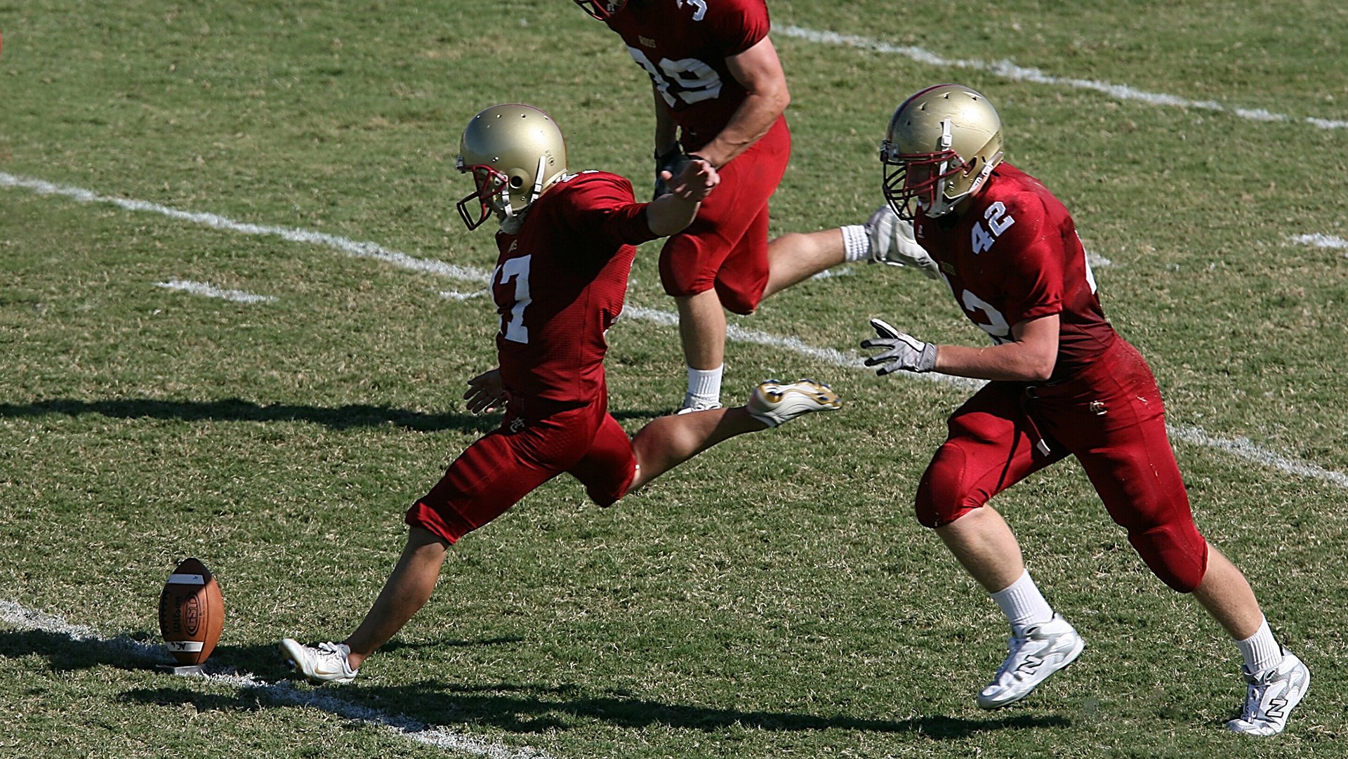 九游网-法甲未来之星：新秀崭露头角引领潮流！，法甲新赛季宣传片