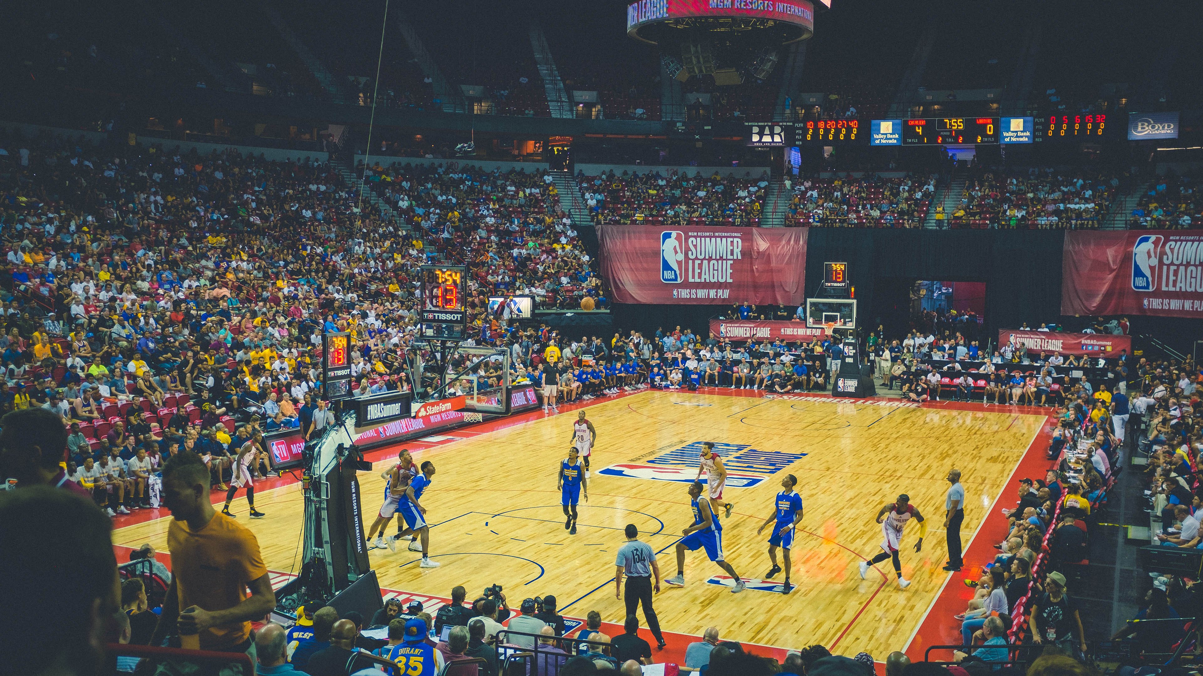 体育新闻中心聚焦运动数据安全管理机制的内容策划，体育数据新闻案例